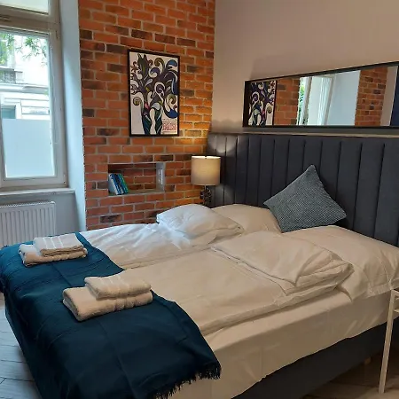 Juwel Uroczy 2b Stare * Krakkó